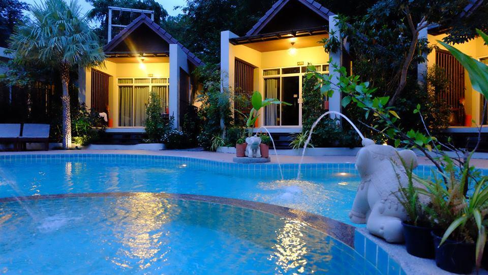 Baan Klang Aow Beach Resort بان كروت المظهر الخارجي الصورة
